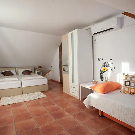 Apartment Antica *