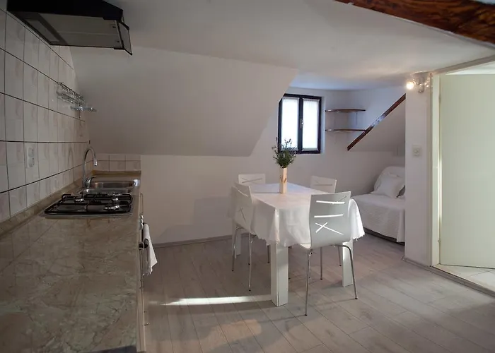 Apartament Antica